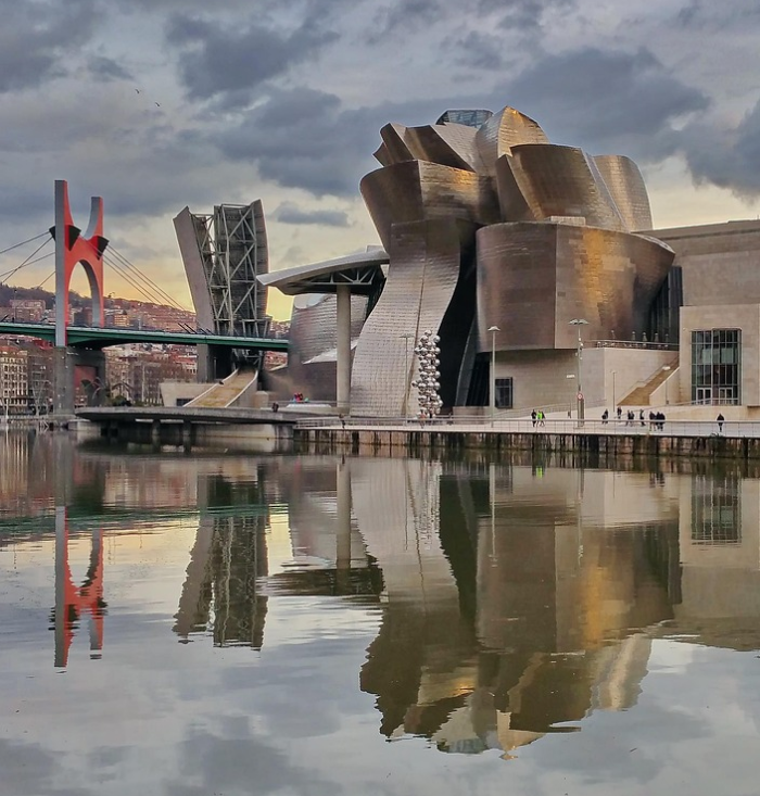 Empresa de transporte de mercancias y logistica en Bilbao 1